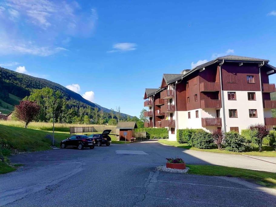 Charmant Appartement Au Pied Des Pistes De Lélex Eksteriør bilde